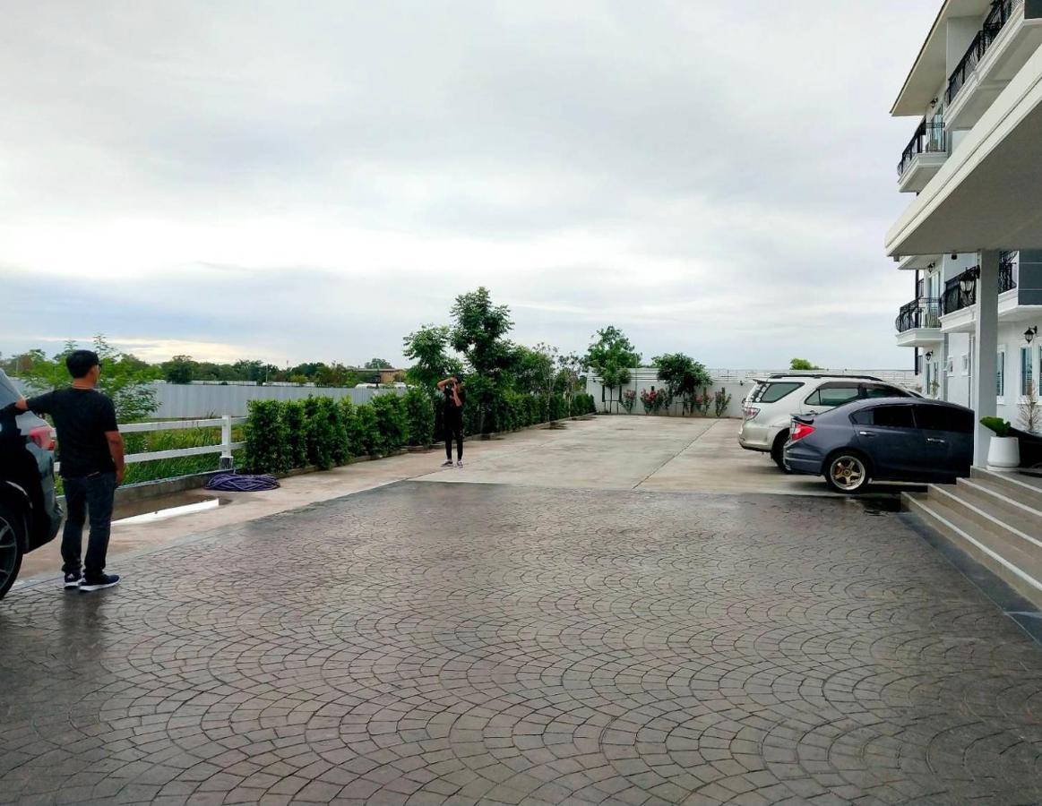 Nakhonratchasima โคโค่ โฮเทล Koco Hotel מראה חיצוני תמונה