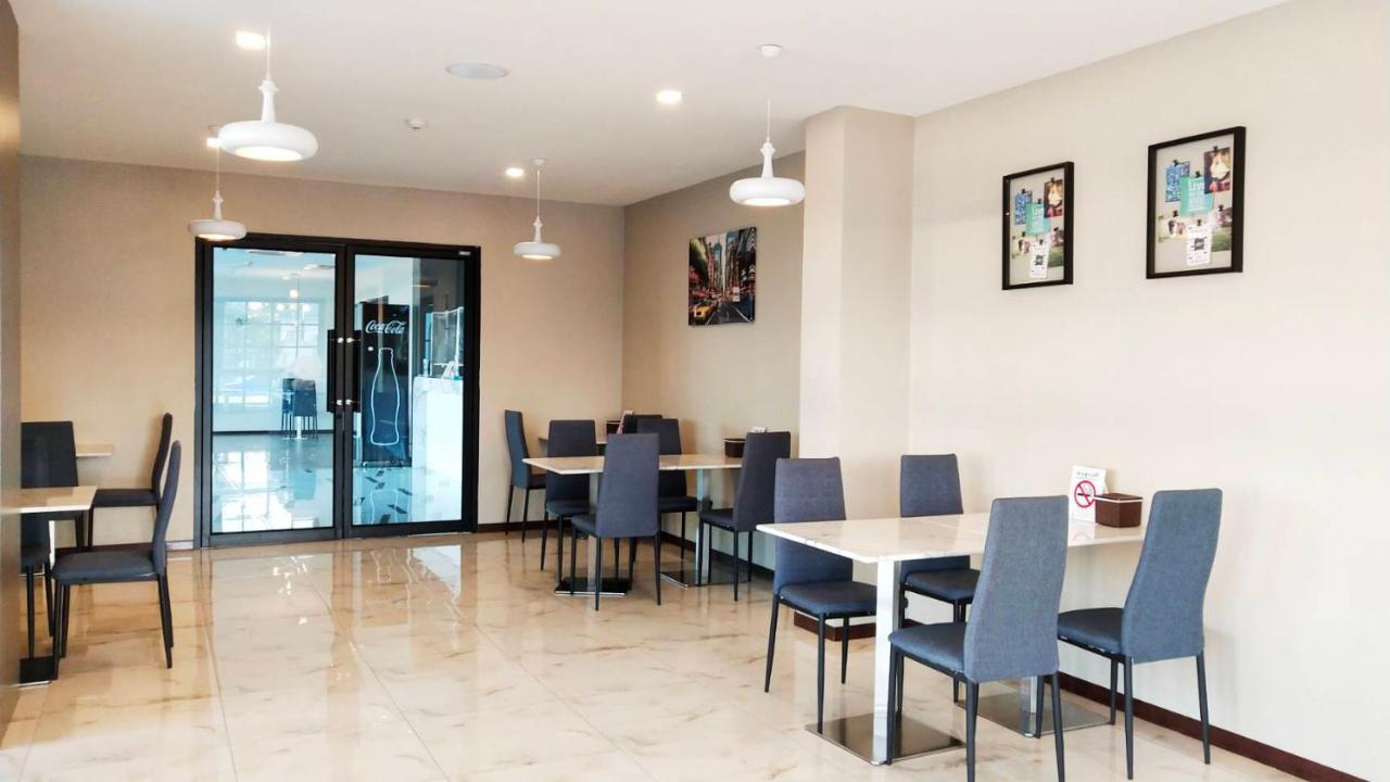 Nakhonratchasima โคโค่ โฮเทล Koco Hotel מראה חיצוני תמונה