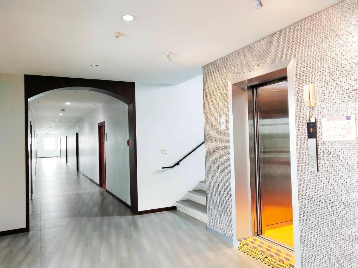 Nakhonratchasima โคโค่ โฮเทล Koco Hotel מראה חיצוני תמונה